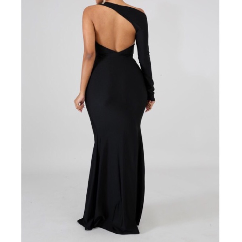 One shoulder mermaid dress